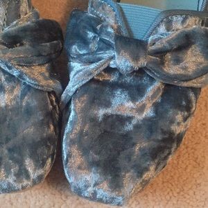 Toms Shoes - Toms Blue Velvet Slip-ons 7.5 Toms Shoes - Toms Blue Velvet Slip-ons 7.5